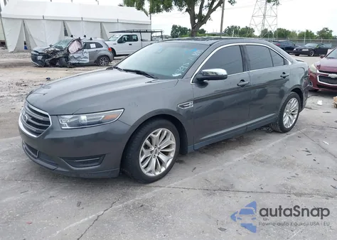 2015 Ford Taurus Limited z USA, uszkodzony, nr VIN 1FAHP2F88FG199571